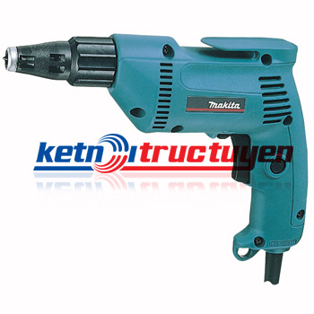 may-ban-vit-makita-6821